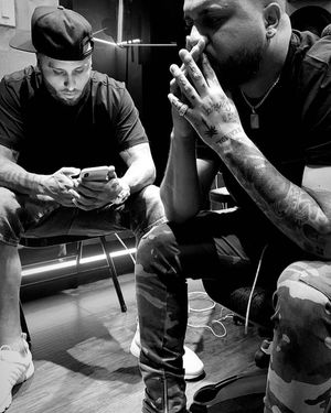 Image post by @nickyjam on Instagram