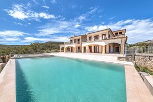 Image post by @christiesrealestate on Instagram