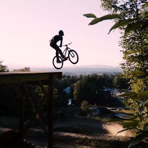 Image post by @foxmtb on Instagram