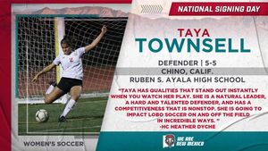 Image post by @unmlobowsoccer on Instagram