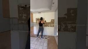 Video post by @newbuild_newlyweds on YouTube