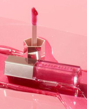 Image post by @fentybeauty on Instagram
