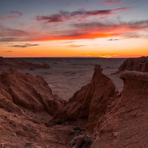 Image post by @discovery on Instagram