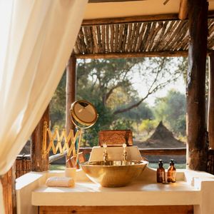 Image post by @chiawasafaris on Instagram