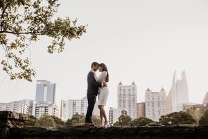 Image post by @thismodernlovephoto on Instagram