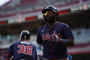 Image post by @losbravos on Instagram