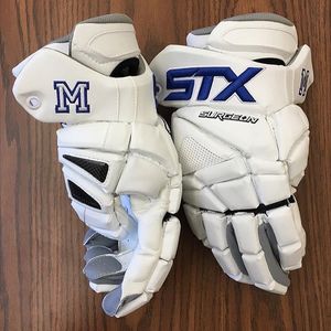 Image post by @stxmlax on Instagram