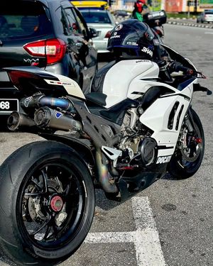 Image post by @panigalers on Instagram