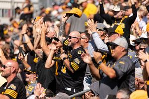 Image post by @Ticats on Twitter/X