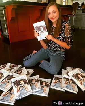 Image post by @gallerybooks on Instagram