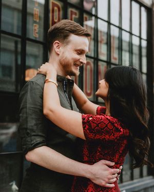 Image post by @thismodernlovephoto on Instagram