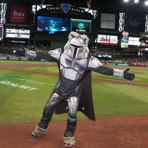 Image post by @dbacksbaxter on Instagram