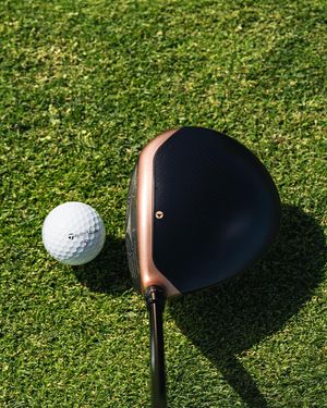 Image post by @taylormade_golf_japan on Instagram