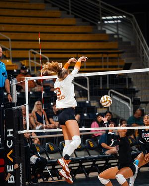 Image post by @texasvolleyball on Instagram