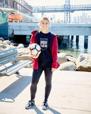 Image post by @soccergrlprobs on Instagram