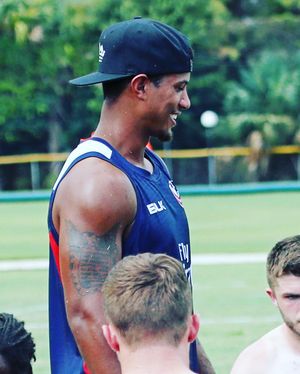 Image post by @les7spellman on Instagram