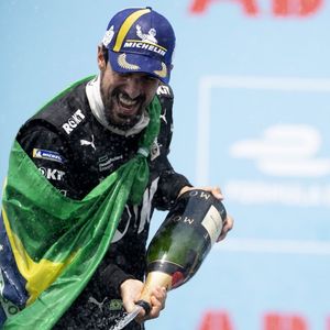 Image post by @lucasdigrassi on Instagram