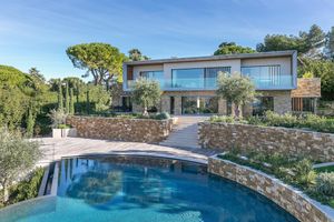 Image post by @christiesrealestate on Instagram
