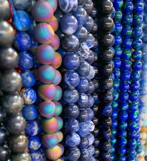 Image post by @beadcache on Instagram
