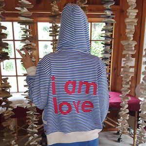 Image post by @elizabethelias on Instagram