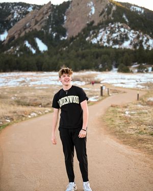 Image post by @alliebrakelphotography on Instagram