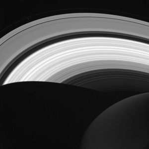 Image post by @nasaartemis on Instagram