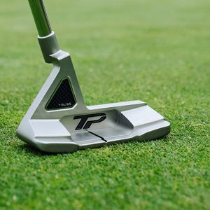 Image post by @taylormade_golf_japan on Instagram