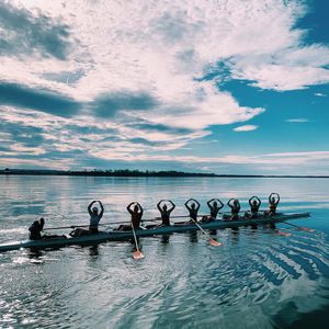 Image post by @cusewrowing on Instagram