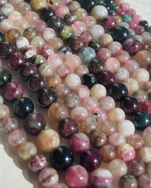 Image post by @beadcache on Instagram