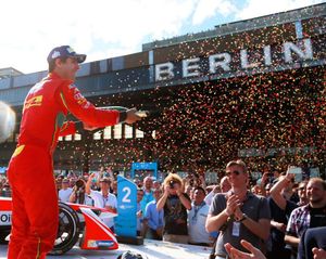 Image post by @lucasdigrassi on Instagram