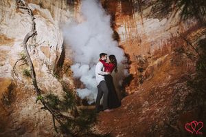Image post by @thismodernlovephoto on Instagram