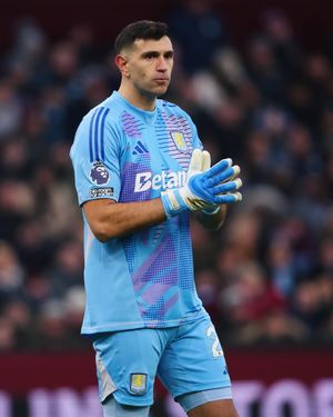 Image post by @AVFCOfficial on Twitter/X