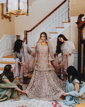 Image post by @thismodernlovephoto on Instagram
