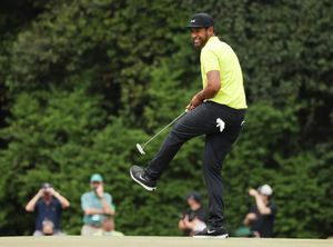 Image post by @tonyfinaugolf on Instagram