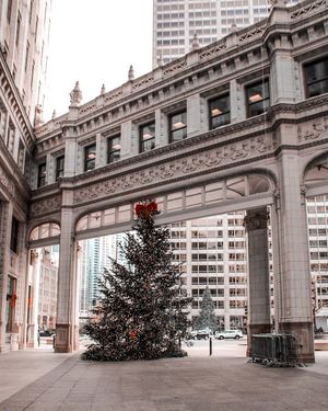 Image post by @exploreschicago on Instagram