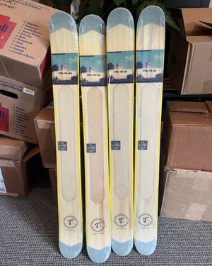Image post by @j_skis on Instagram