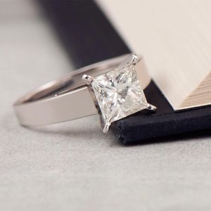 Image post by @helzbergdiamonds on Instagram
