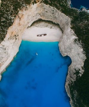 Image post by @dronepals on Instagram