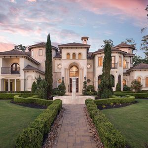 Image post by @christiesrealestate on Instagram