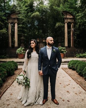Image post by @thismodernlovephoto on Instagram
