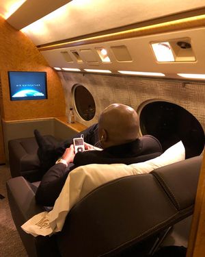 Image post by @floydmayweather on Instagram