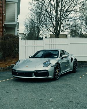 Image post by @automotive_elegance on Instagram