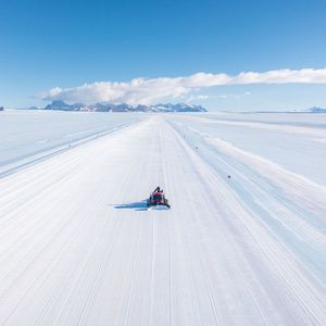 Image post by @white.desert.antarctica on Instagram