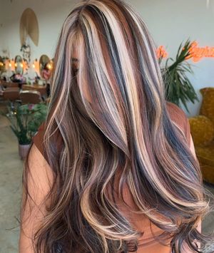 Image post by @behindthechair_com on Instagram