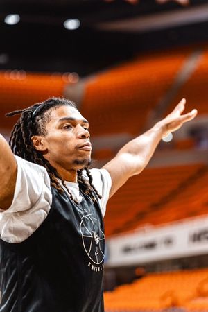 Image post by @UCF_MBB on Twitter/X