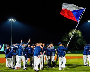 Image post by @BaseballCzech on Twitter/X