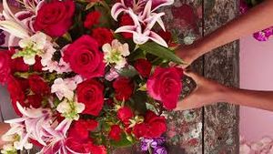 Video post by @ftdflowers on YouTube