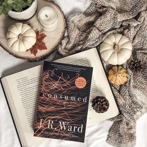 Image post by @gallerybooks on Instagram