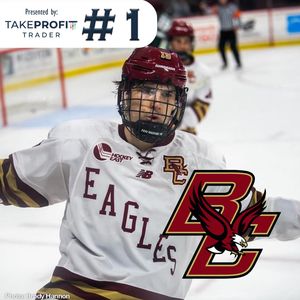 Image post by @everythingcollegehockey on Instagram