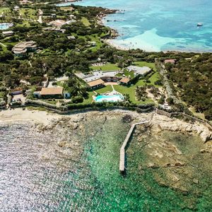 Image post by @christiesrealestate on Instagram